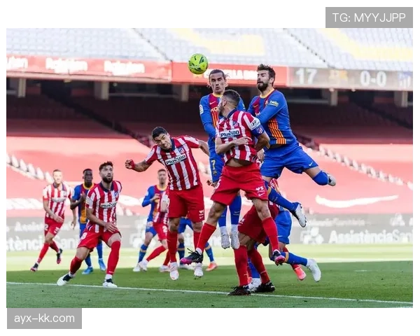 足球巨星闪耀全明星赛，巅峰对决引爆竞技热潮