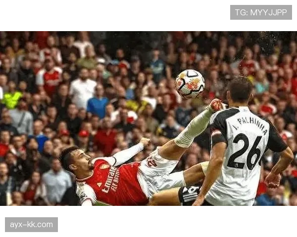 阿森纳状态回暖，“无敌舰队”再启航冲击英超巅峰