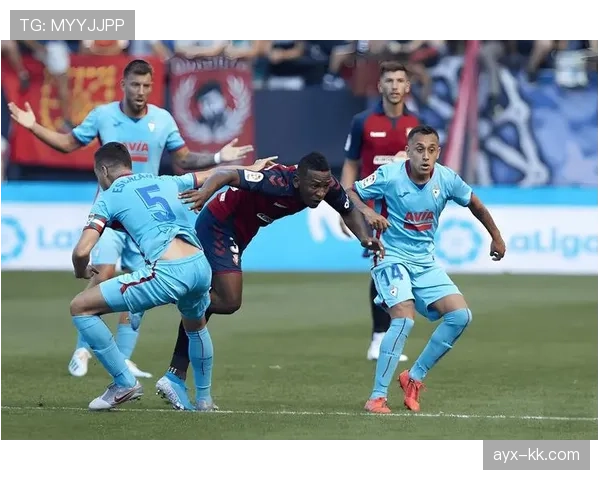 赫罗纳中场持续提升拦截能力，助球队稳固防线迎来胜利