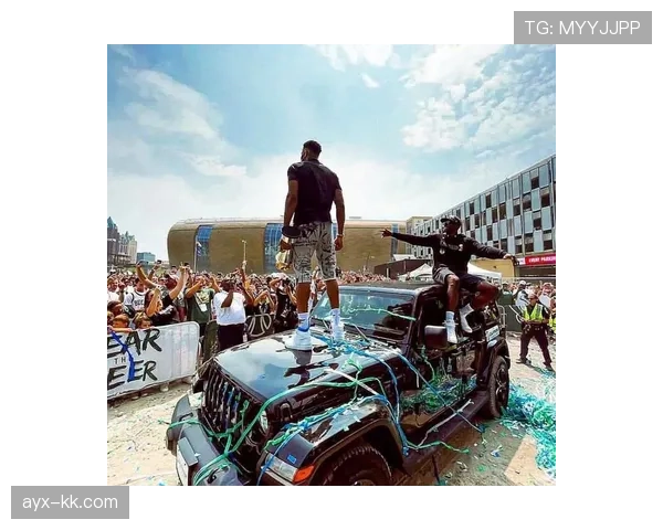 字母哥家车库停的车比他穿过的西装还多