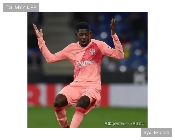 登贝莱又双叒叕迟到训练了，这回连保时捷都救不了他？